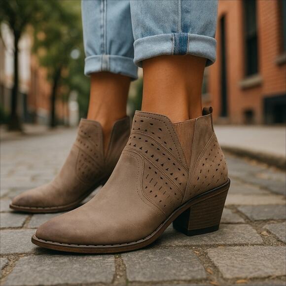 Rampage Eon Taupe Booties Size 9.5 M Back Zipper - Picture 2 of 11